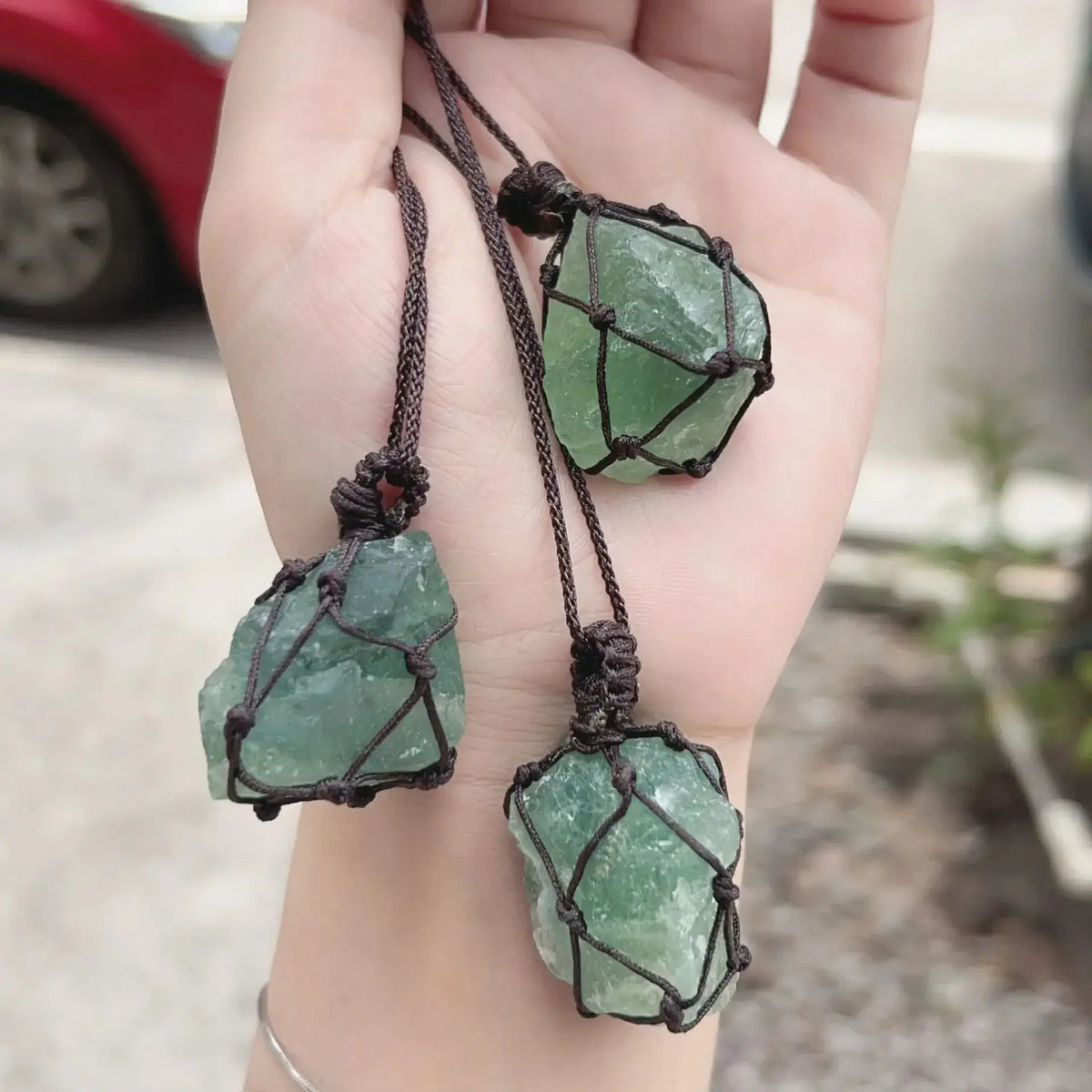 Natural Stone Mesh Pocket Necklace – Crystal Agate Handmade Adjustable Pendant Jewelry