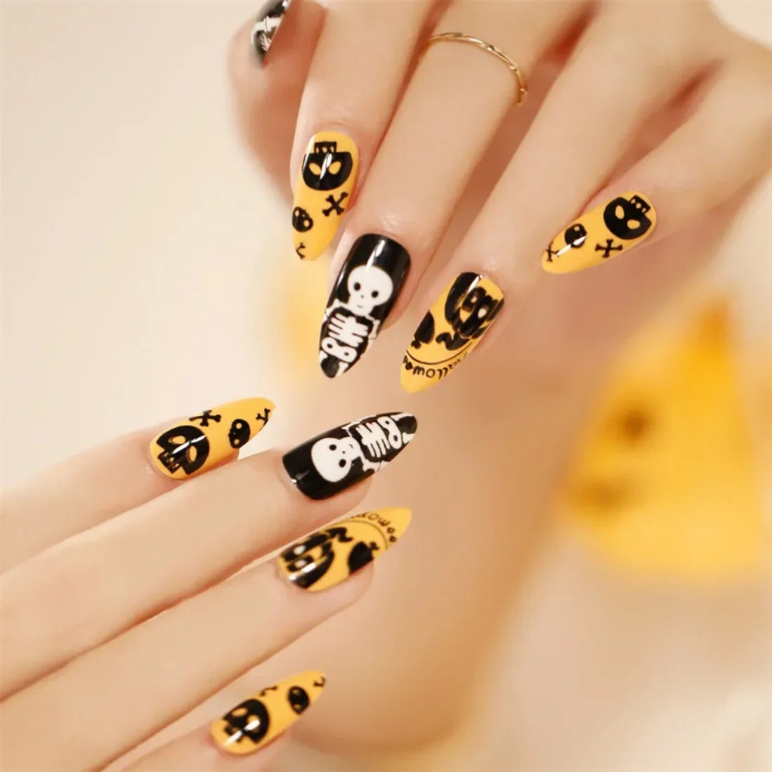Spooktacular Press-On Nails